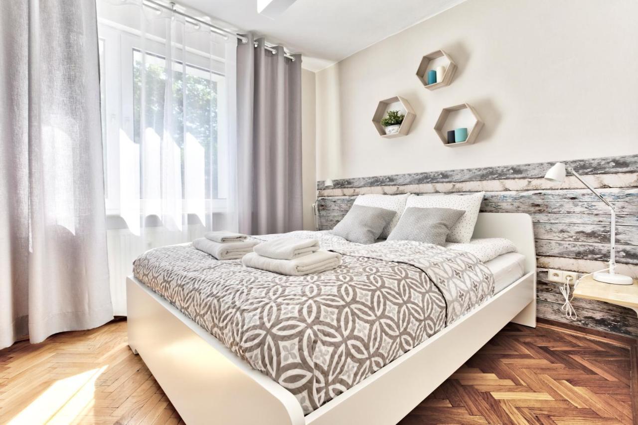 Tyzenhauz Apartments Lobzowska Street Krakow Luaran gambar