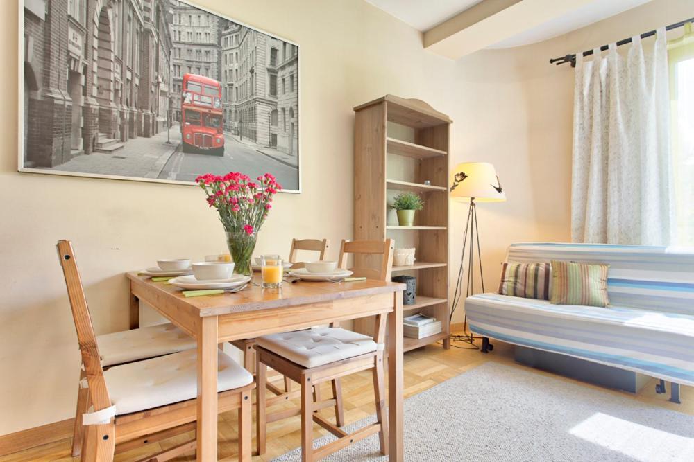 Tyzenhauz Apartments Lobzowska Street Krakow Bilik gambar